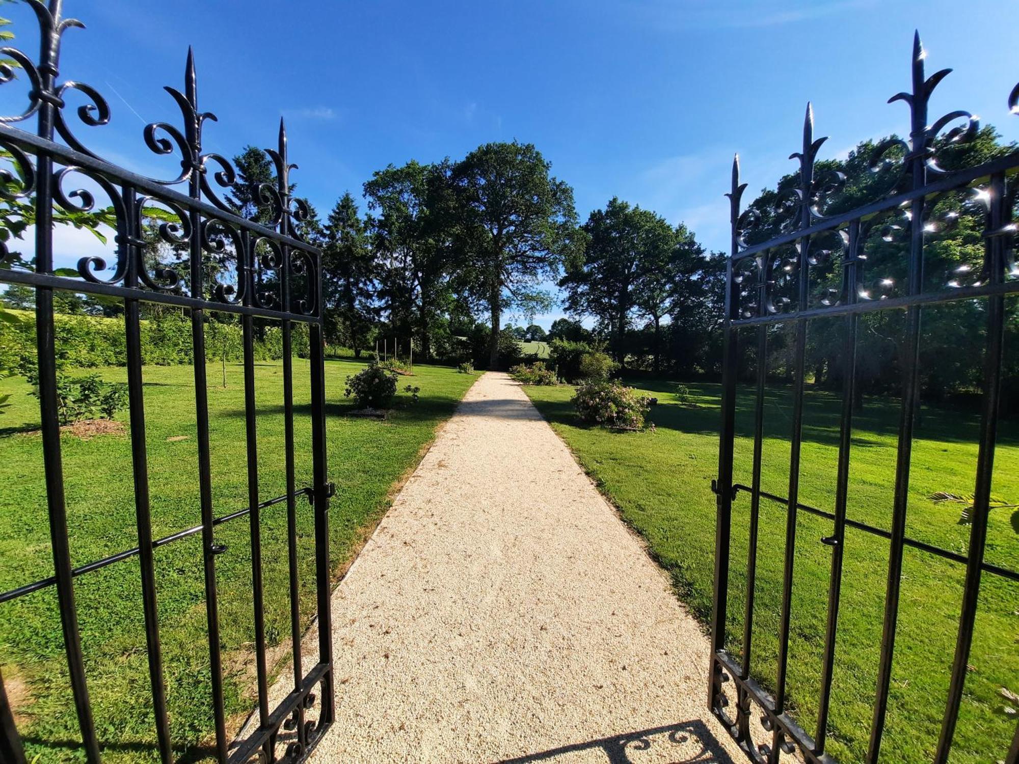 Chateau Du Bertry La Bouexiere Ngoại thất bức ảnh